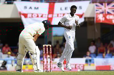 மீண்டும் அசத்திய மே.இ. பந்துவீச்சாளர்கள்: 187 ரன்களுக்கு ஆட்டமிழந்த இங்கிலாந்து!