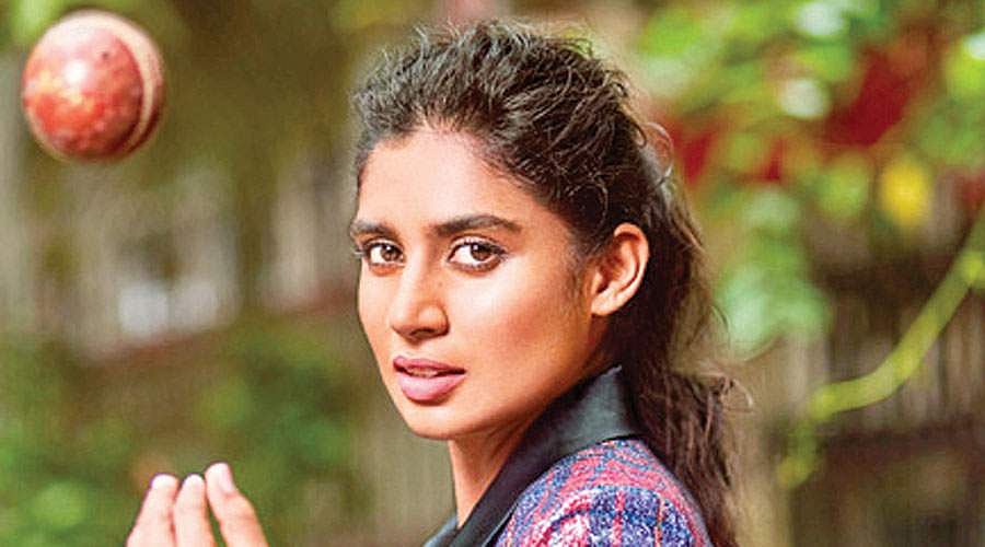 பரதத்திலிருந்து கிரிக்கெட்டுக்கு...