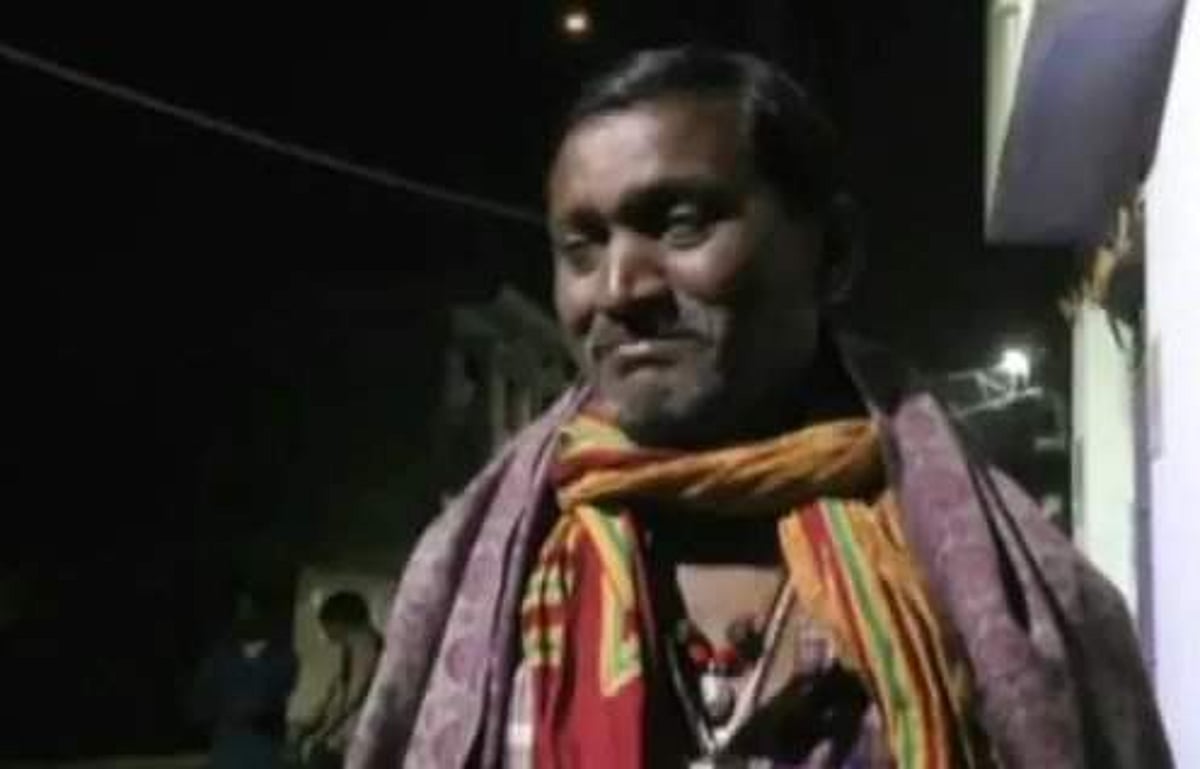 ‘இன்னொரு மகனையும் தாய்நாட்டுக்காக பலி கொடுக்கத் தயார்’ புல்வாமா தாக்குதலில் இறந்த ராணுவவீரரின் தந்தையின் தீரம்!