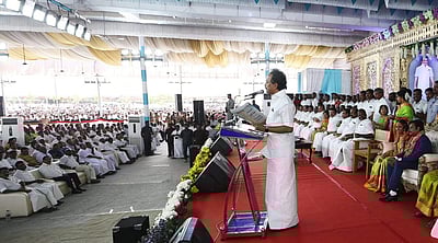 போலிஸ் துணை இல்லாமல் எடப்பாடி தொகுதியில் தனியாக நிற்க முடியுமா?: முதல்வருக்கு ஸ்டாலின் சவால் 