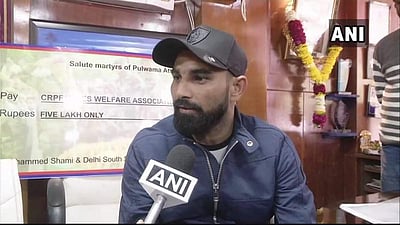 சிஆர்பிஎஃப் வீரர்களின் குடும்பத்தினருக்கு கிரிக்கெட் வீரர் முகமது ஷமி நிதியுதவி