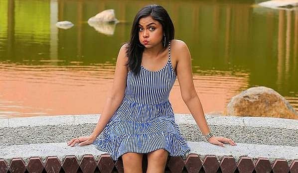 என்னைப் பற்றி கவலைப்பட வேண்டாம்: ஆர்யா - சயீஷா காதல் திருமணம் குறித்து சீதாலட்சுமி விளக்கம்!