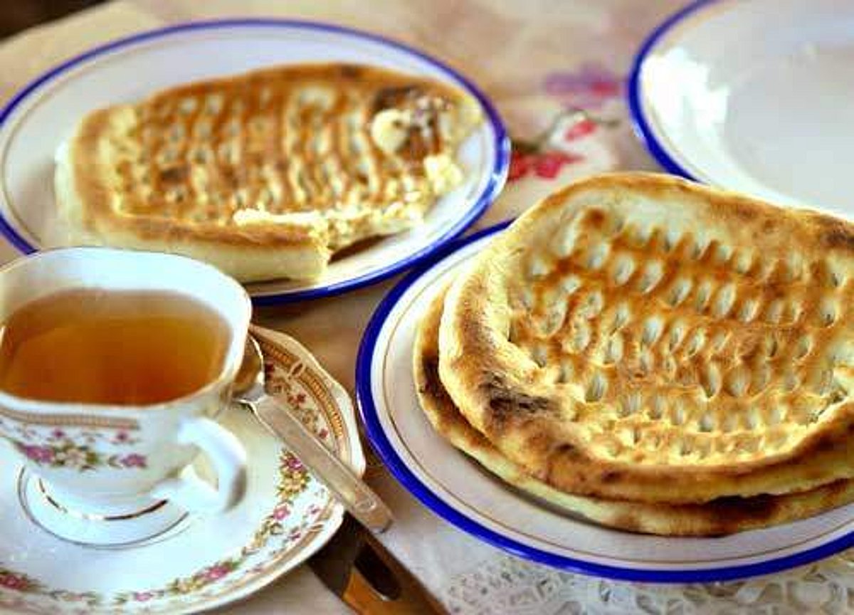 காஷ்மீர் ஸ்பெஷல் பிரேக்பாஸ்ட்... சால்ட் டீ & கந்தூர் ரொட்டி லவாசா!