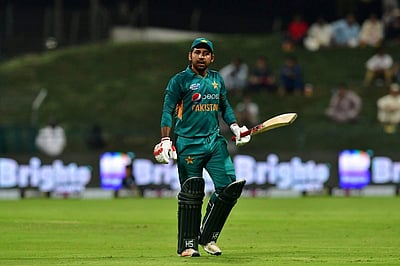 உலகக் கோப்பை போட்டிக்கு பாகிஸ்தான் அணியின் கேப்டனாக சர்ஃபராஸ் அஹமது நீடிப்பார்: பாகிஸ்தான் கிரிக்கெட் வாரியம்