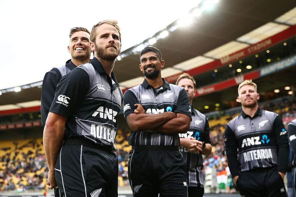 தவறான எல்பிடபிள்யூ முடிவுக்கு ஆதரவளித்தாரா மூன்றாம் நடுவர்?: இந்தியா -நியூஸி டி20 ஆட்டத்தில் சர்ச்சை!