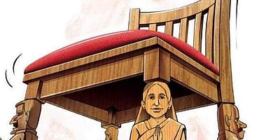 பெண்களுக்கு எட்டாத உயரத்தில் தொடர்ந்து நீடிக்கும் தமிழக அரசியல் ஏணி!