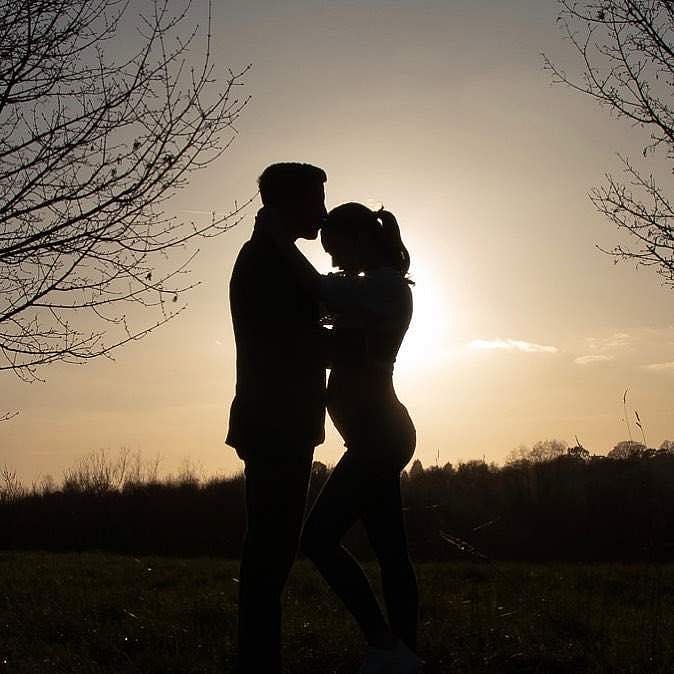 கர்ப்பத்தை உறுதி செய்த ரஜினி பட நாயகி!