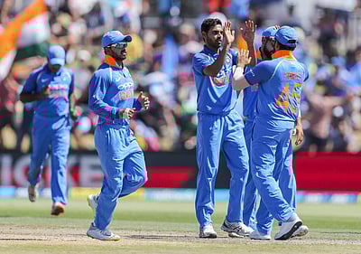 ஆசிய விளையாட்டுப் போட்டிக்கு இந்திய கிரிக்கெட் அணிகளை அனுப்ப வேண்டும்: இந்திய ஒலிம்பிக் சங்கம் கோரிக்கை