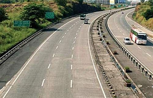 தேசிய நெடுஞ்சாலை துறையில் வேலை: சிவில் பட்டதாரிகள் விண்ணப்பிக்கலாம்!