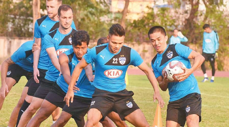 அரையிறுதிச் சுற்றை எட்டியுள்ள இந்திய கால்பந்து சூப்பர் லீக் 2019