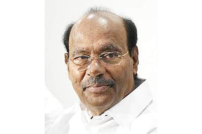 வன்னியர் கல்வி  அறக்கட்டளை குறித்து அவதூறு: ஸ்டாலினுக்கு பாமக நிறுவனர் ராமதாஸ் வழக்கறிஞர் நோட்டீஸ் 