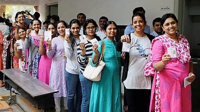 தேர்தலில் பெண்களை வேட்பாளராக்க என்னதான் பிரச்னை?