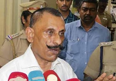 பொன். மாணிக்கவேல்:  சட்டப்பேரவையில் இன்று எதிரொலித்த முக்கிய விவாதம் இதுதான்!