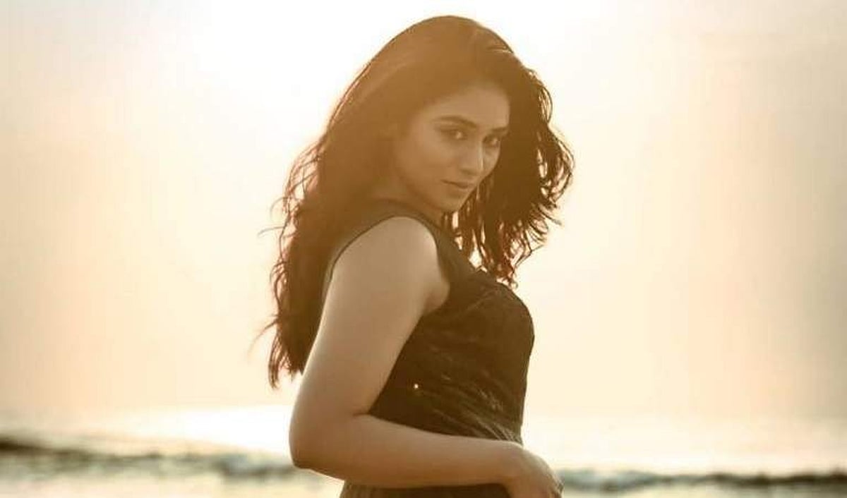 விஜய் - அட்லி படத்தில் இந்துஜா!