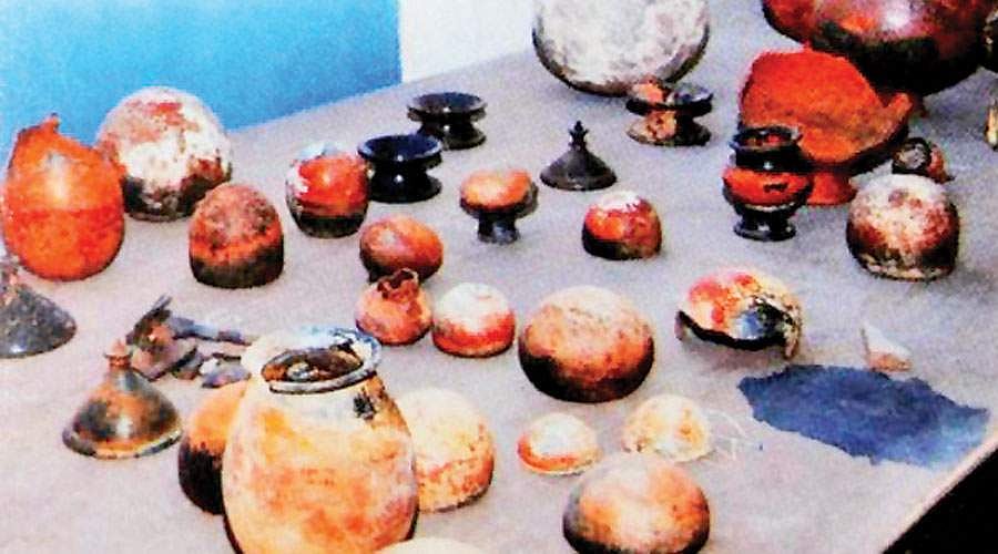 ஆதிச்சநல்லூர் சொல்லும் உண்மைகள்...