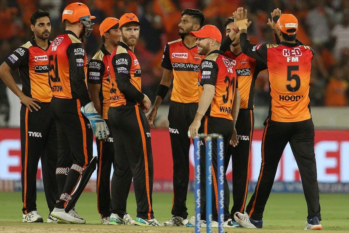 என்ன நடக்குது இங்க?: தலா 3 ஆட்டங்களில் தொடர்ச்சியாக தோற்ற கொல்கத்தா & ஹைதராபாத்! விஸ்வரூபம் எடுக்கும் தில்லி!