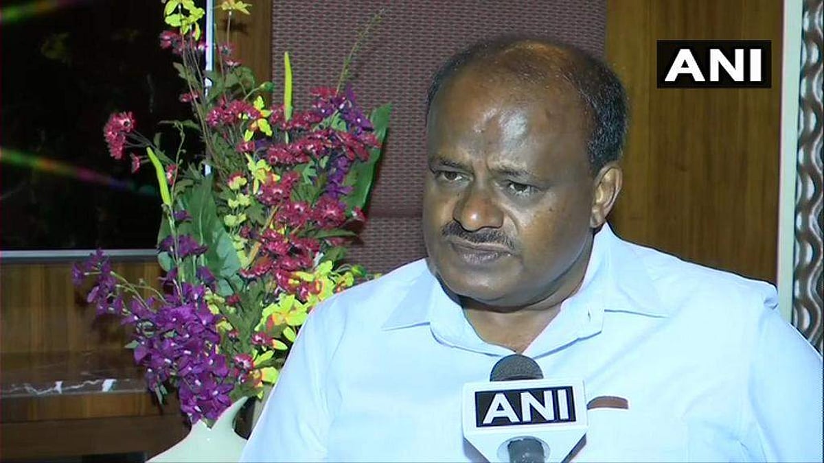 மோடியின் 5 ஆண்டுகால ஆட்சியை விட என் தந்தையின் 10 மாத ஆட்சியே சிறந்தது: குமாரசாமி