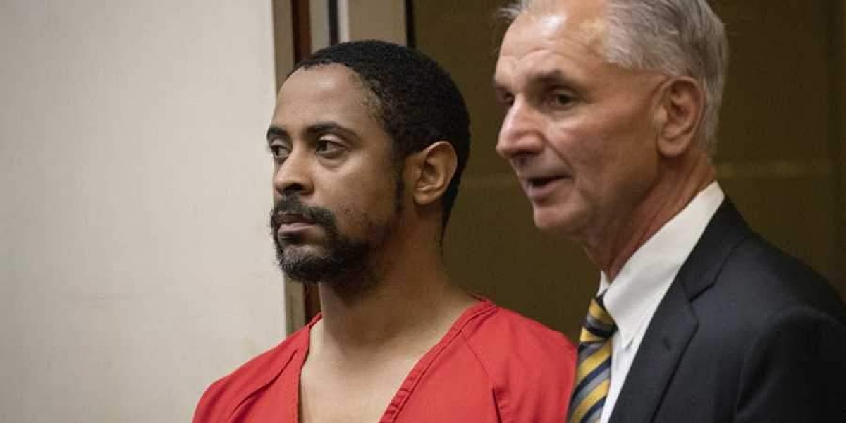 முஸ்லிம்கள் என நினைத்து பாதசாரிகள் மீது காரை மோதிய அமெரிக்கர்