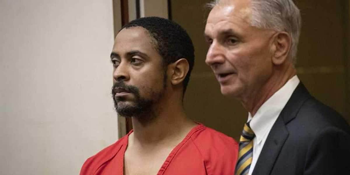 முஸ்லிம்கள் என நினைத்து பாதசாரிகள் மீது காரை மோதிய அமெரிக்கர்