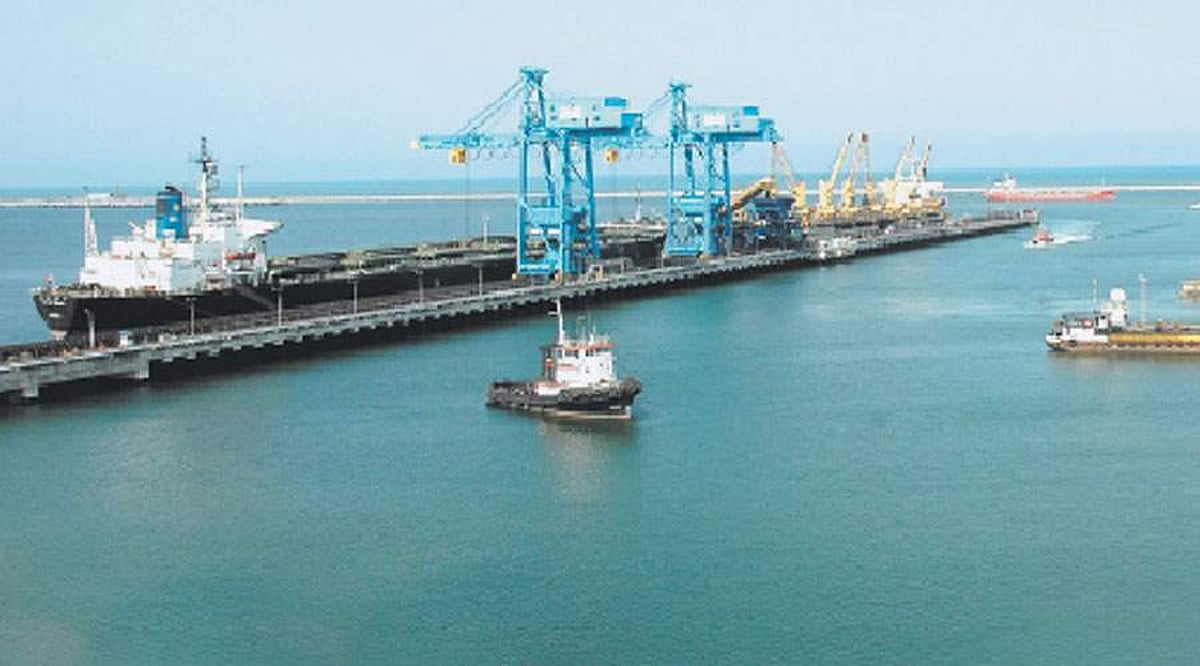 காமராஜர் துறைமுகத்தின் பங்குகளை முழுமையாக விற்க மத்திய அரசு தீவிரம்: கேள்விக்குறியாகும் முன்மாதிரி துறைமுகத்தின் எதிர்காலம்