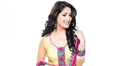 ரஜனி, அஜீத் பற்றி தவறான தகவல்களை ட்விட்டரில் பதிவிட்ட நடிகை!