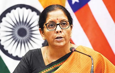 மேற்கு வங்கத்தில் மத்தியப் படைகள் இருக்க வேண்டும்: நிர்மலா சீதாராமன்