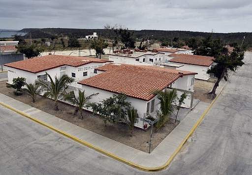 விடுதலையாகிச் செல்ல மறுக்கும் சிறைக் கைதிகளைக் கொண்ட லக்ஸரி சிறை