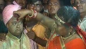 'மணப்பெண் இன்றி' 800 பேருடன் நடந்த பிரம்மாண்டத் திருமணம்! மகனின் குறையை மகிழ்ச்சியுடன் போக்கிய தந்தை