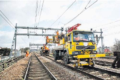 3 ரயில் பாதைகளில் மின்மயமாக்கல் திட்டப்பணி ஓரிரு மாதங்களில் தொடங்கும்