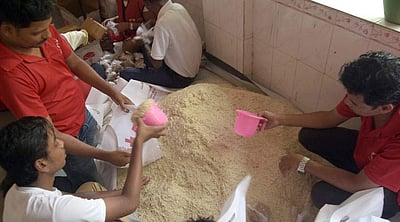 உதவும் உள்ளங்கள்