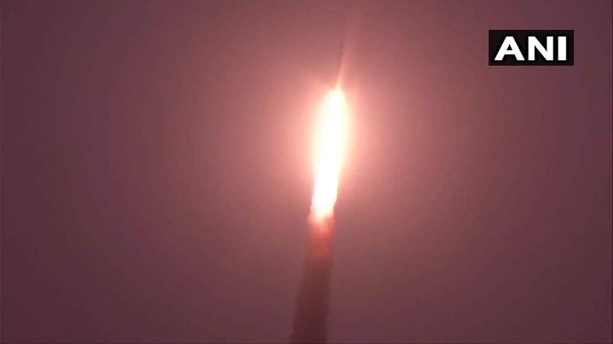 'ரிசார்ட் - 2பி' செயற்கைக்கோள் விண்ணில் வெற்றிகரமாக நிலைநிறுத்தம்