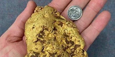 ஒரே நாளில் இரண்டு முறை விலை  குறைந்த தங்கம்