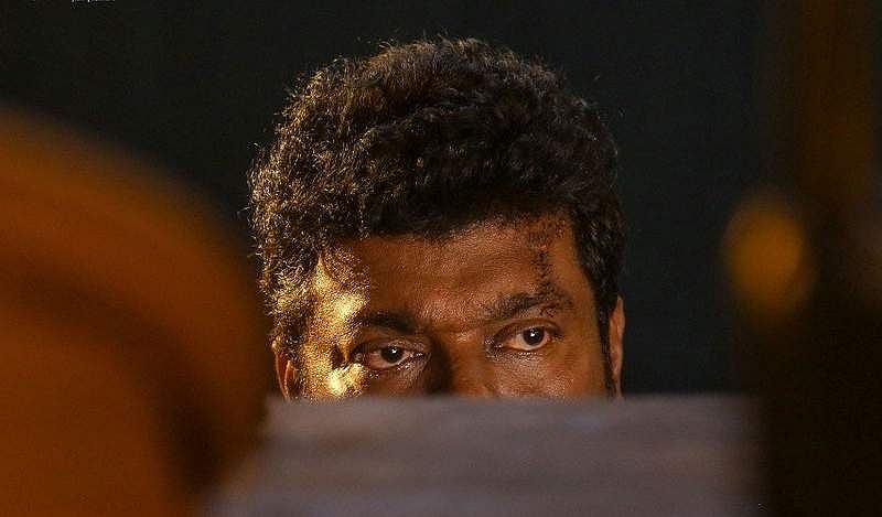 ஆர். பார்த்திபன் நடித்து இயக்கியுள்ள ஒத்த செருப்பு பட டிரெய்லர்!