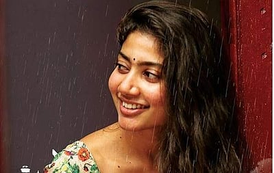 அழகு சாதனப் பொருள் விளம்பரத்தில் நடிக்க மறுத்தது ஏன்?: சாய் பல்லவி விளக்கம்!