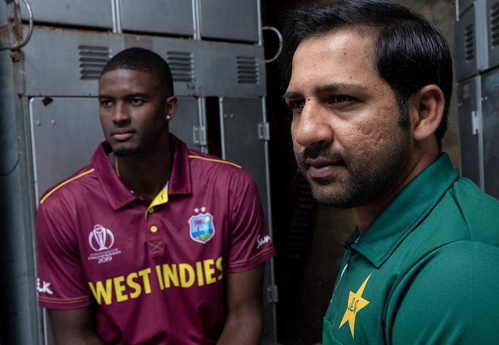 உலகக் கோப்பை: பாகிஸ்தான் பேட்டிங்! மே.இ. அணியில் ரஸ்ஸல்!