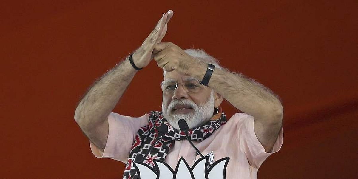 ஃபானி புயலிலும் அரசியல் செய்கிறார் 'வேகத்தடை' முதல்வர்: மோடி குற்றச்சாட்டு