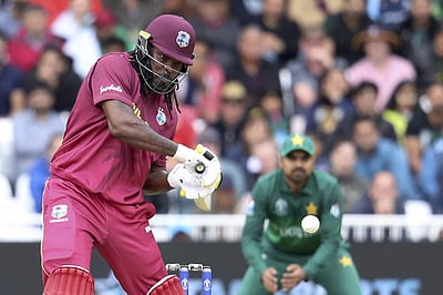 உலகக் கோப்பை: பாகிஸ்தானுக்கு எதிராக கிறிஸ் கெயில் நிகழ்த்திய இரு சாதனைகள்!