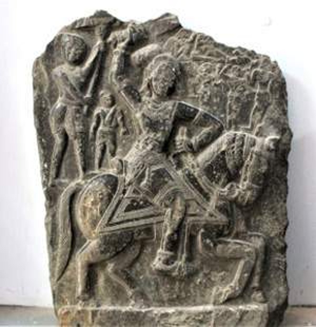 39. ஊர்காத்து இறந்தால்..