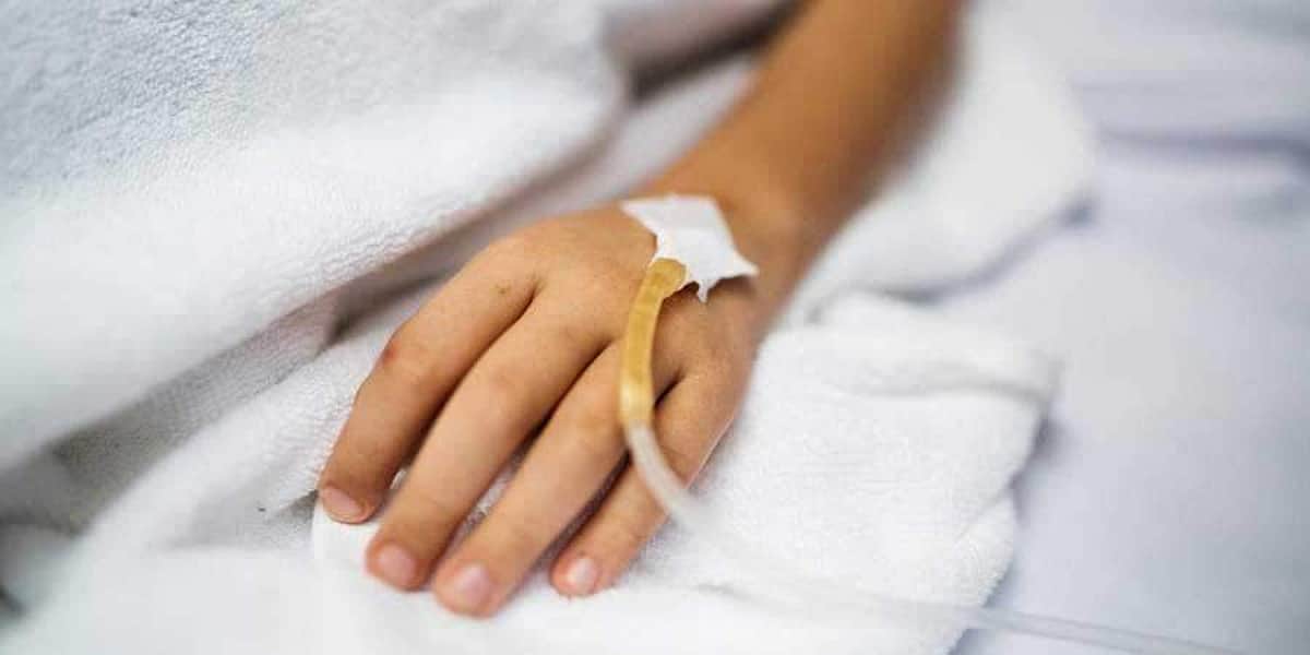 அறுவை சிகிச்சையில் அலட்சியம்: பெண்ணின் உடலுக்குள் வைத்துத் தைக்கப்பட்ட பஞ்சு