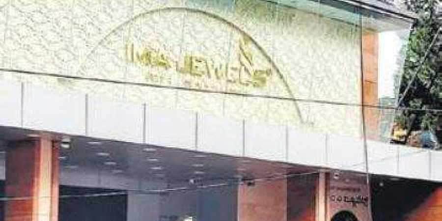 பெங்களூரு நகைக் கடை உரிமையாளர் அரபு நாட்டில் தஞ்சம்?