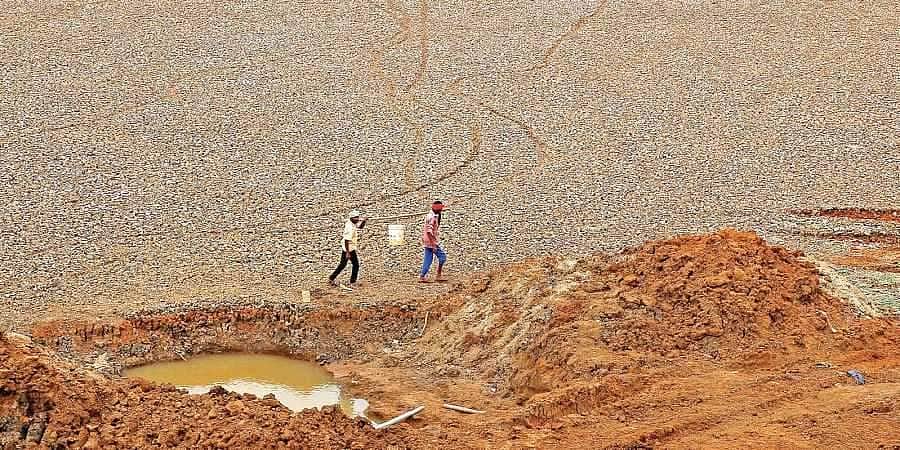 முழுமையான எலும்புக் கூடாக மாறிப் போயிருக்கும் சிங்காரச் சென்னை!