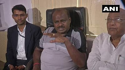 குளியலறையை தனது வீட்டுக்கு கொண்டு செல்லப் போவதில்லை: முதல்வர் குமாரசாமி