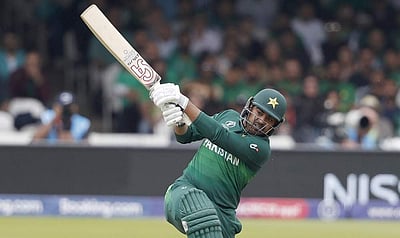 பாகிஸ்தானிடம் தோற்று, அரையிறுதி வாய்ப்பை இழந்தது தென் ஆப்பிரிக்கா: ஹைலைட்ஸ் விடியோ!