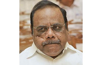 மாநாட்டில் பங்கேற்க நாளை உகாண்டா செல்கிறார் பேரவைத் தலைவர் தனபால்