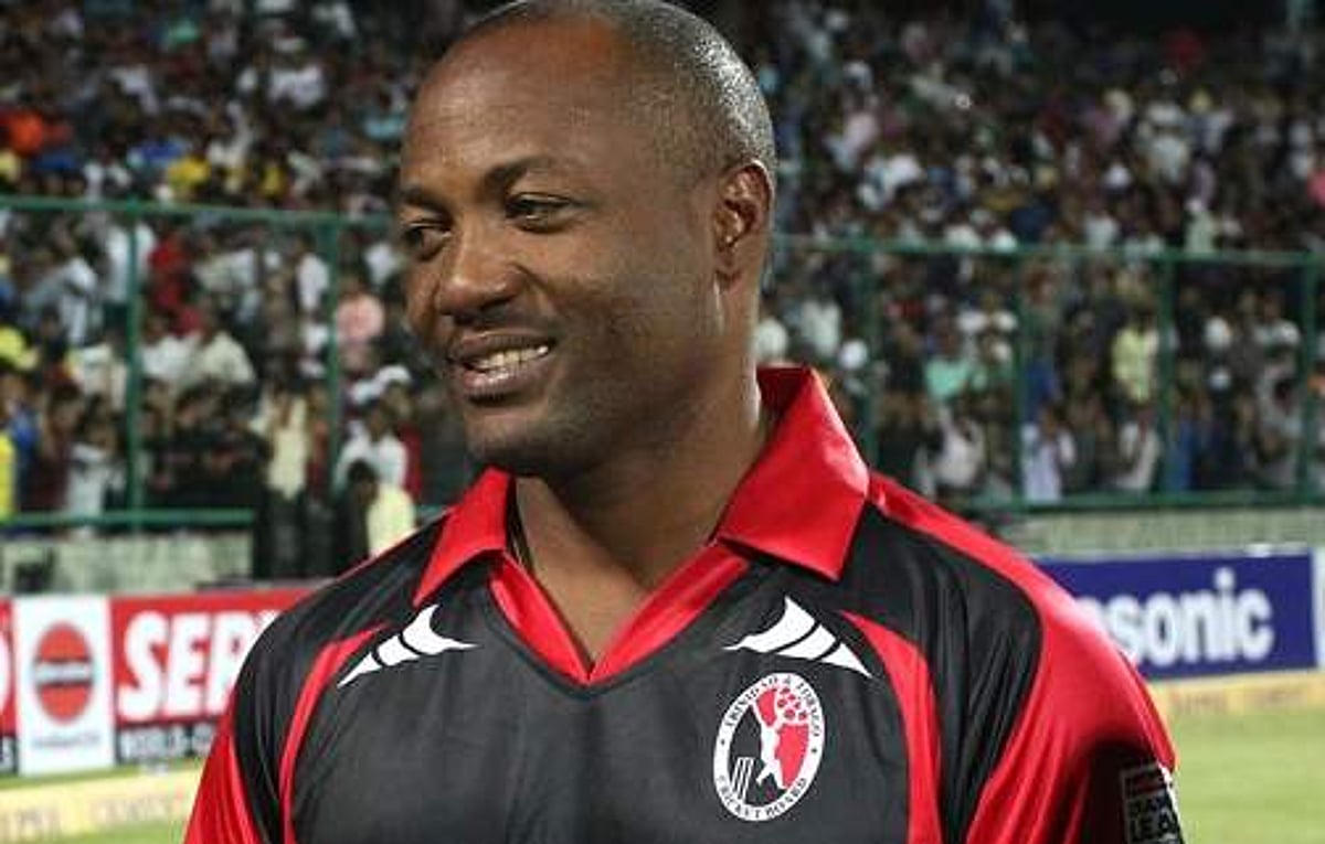 நெஞ்சு வலி காரணமாக பிரையன் லாரா மருத்துவமனையில் அனுமதி!