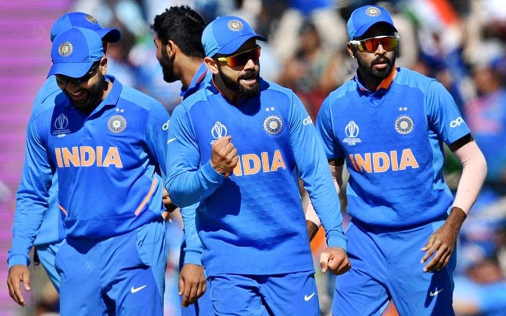 ஃபீல்டிங்கில் கோட்டையைப் பிடித்த இந்தியாவும்! கோட்டை விடும் பாகிஸ்தானும்!