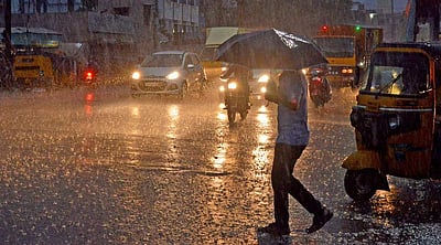 சென்னை உட்பட தமிழகம் முழுவதும் பரவலாக மழை