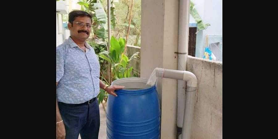 வெறும் ரூ.250 செலவில் மழை நீர் சேகரிப்பு மையம்: சென்னைவாசியின் சூப்பர் ஐடியா