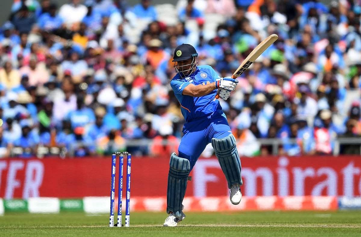 4-ஆம் வரிசையில் தோனி? ரோஹித் கருத்தை பிரதிபலிக்கும் முன்னாள் ஆஸி. வீரர்