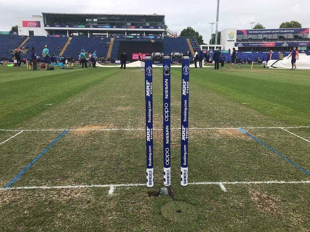 உலகக் கோப்பை: ஆப்கானிஸ்தானுக்கு எதிரான ஆட்டத்தில் இலங்கை அணி முதலில் பேட்டிங்!